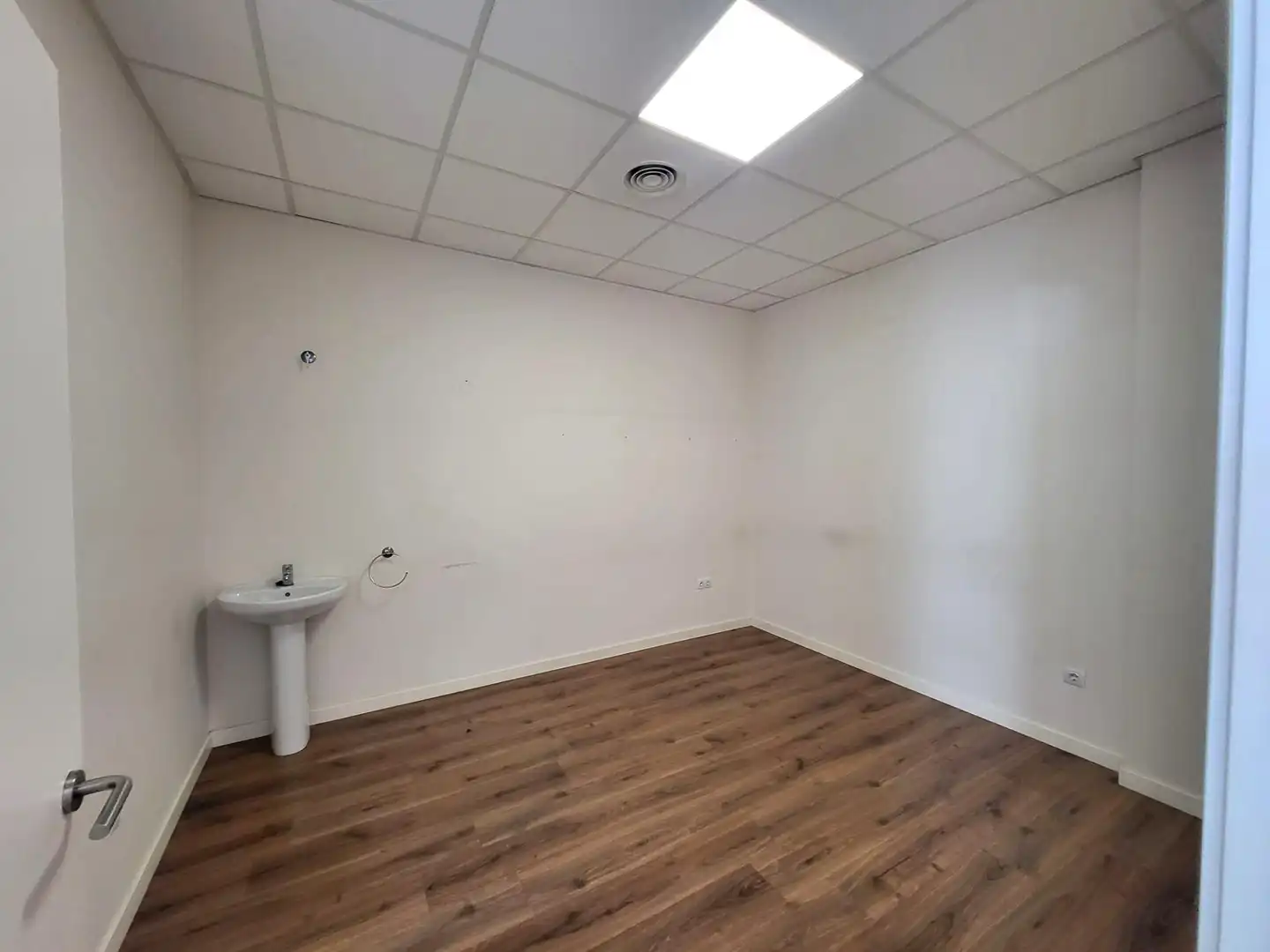 Business premises to rent in Sant Josep - Zona Hospital, imagen 14