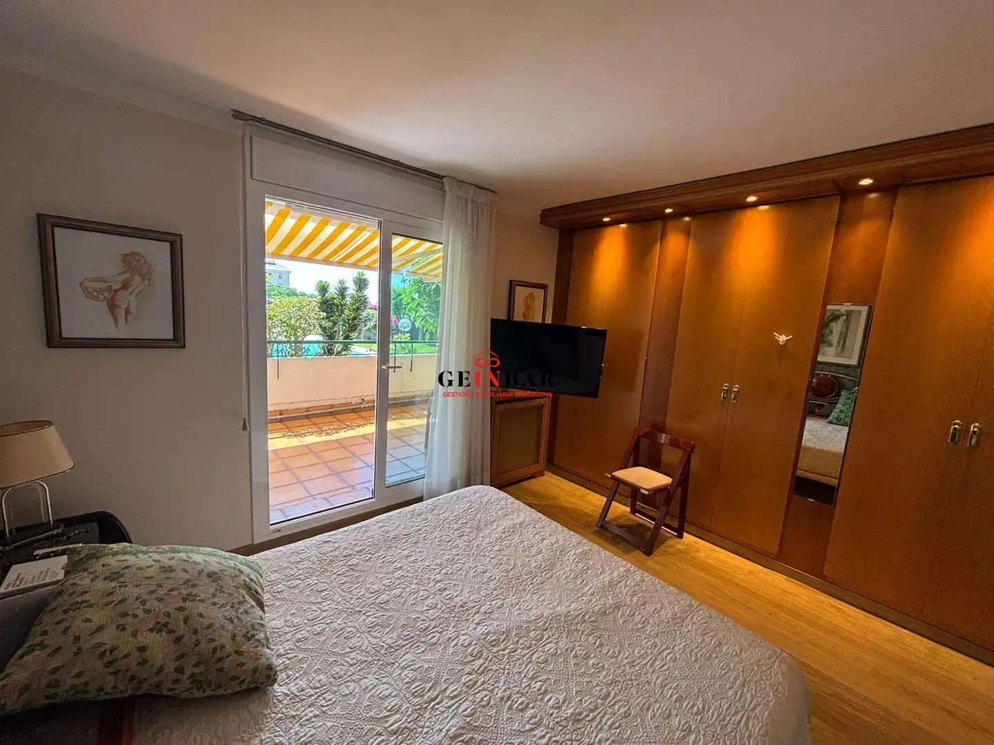 Dormitori de Dúplex en venda en Sant Andreu de Llavaneres amb Calefacció, Jardí privat i Parquet