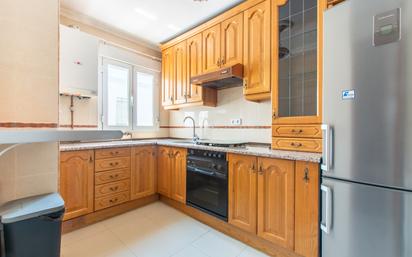 Kitchen of Flat for sale in San Fernando de Henares  with Heating and Terrace