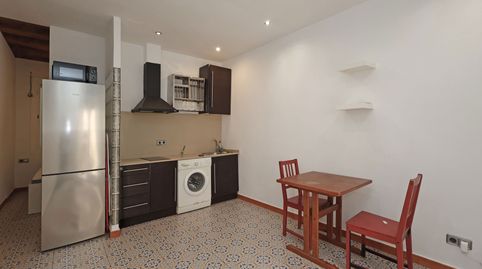 Foto 3 de Piso en venta en El Raval, Barcelona Capital