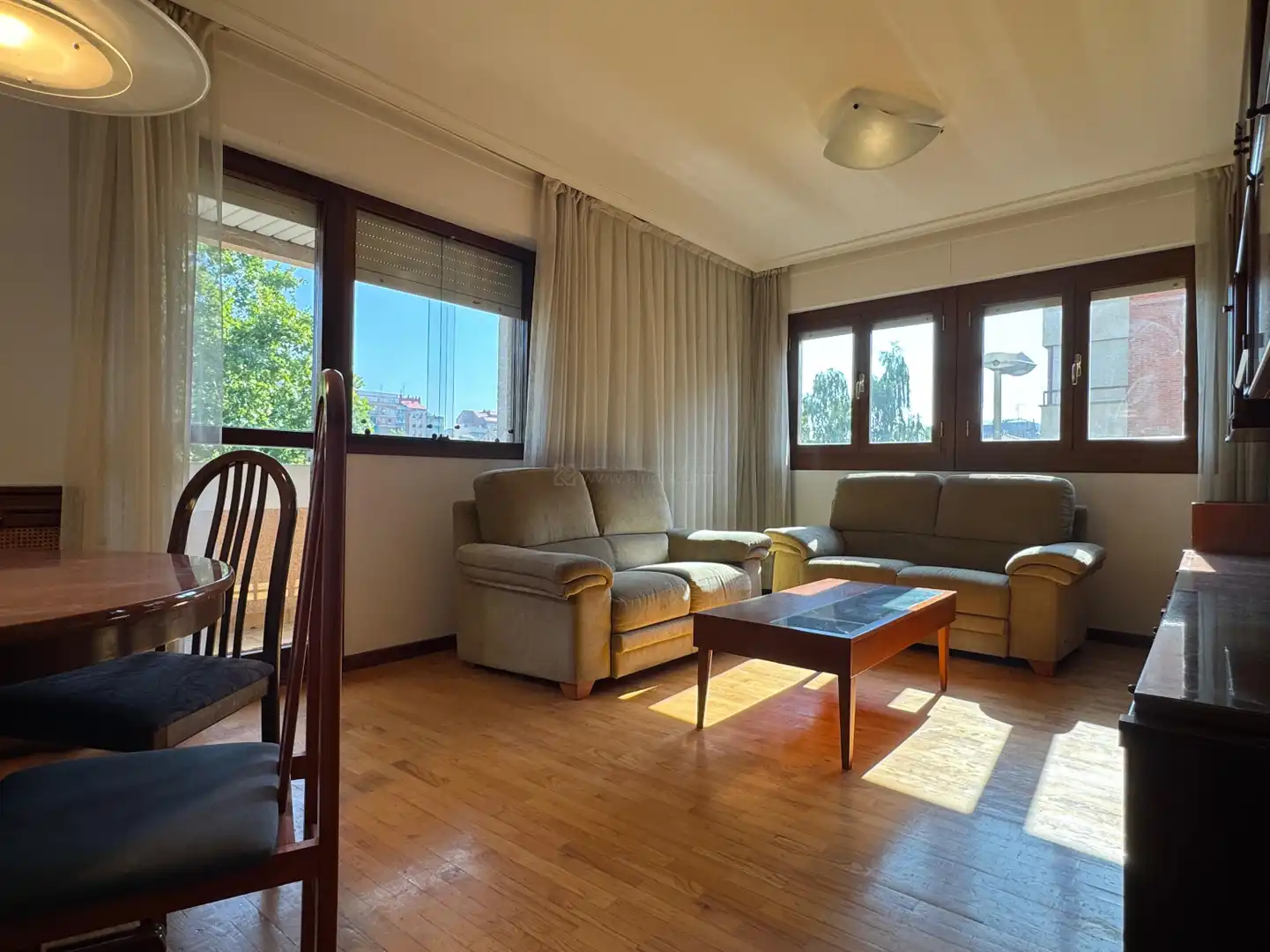 Living room of Flat for sale in  Logroño  with Heating, Parquet flooring and Storage room