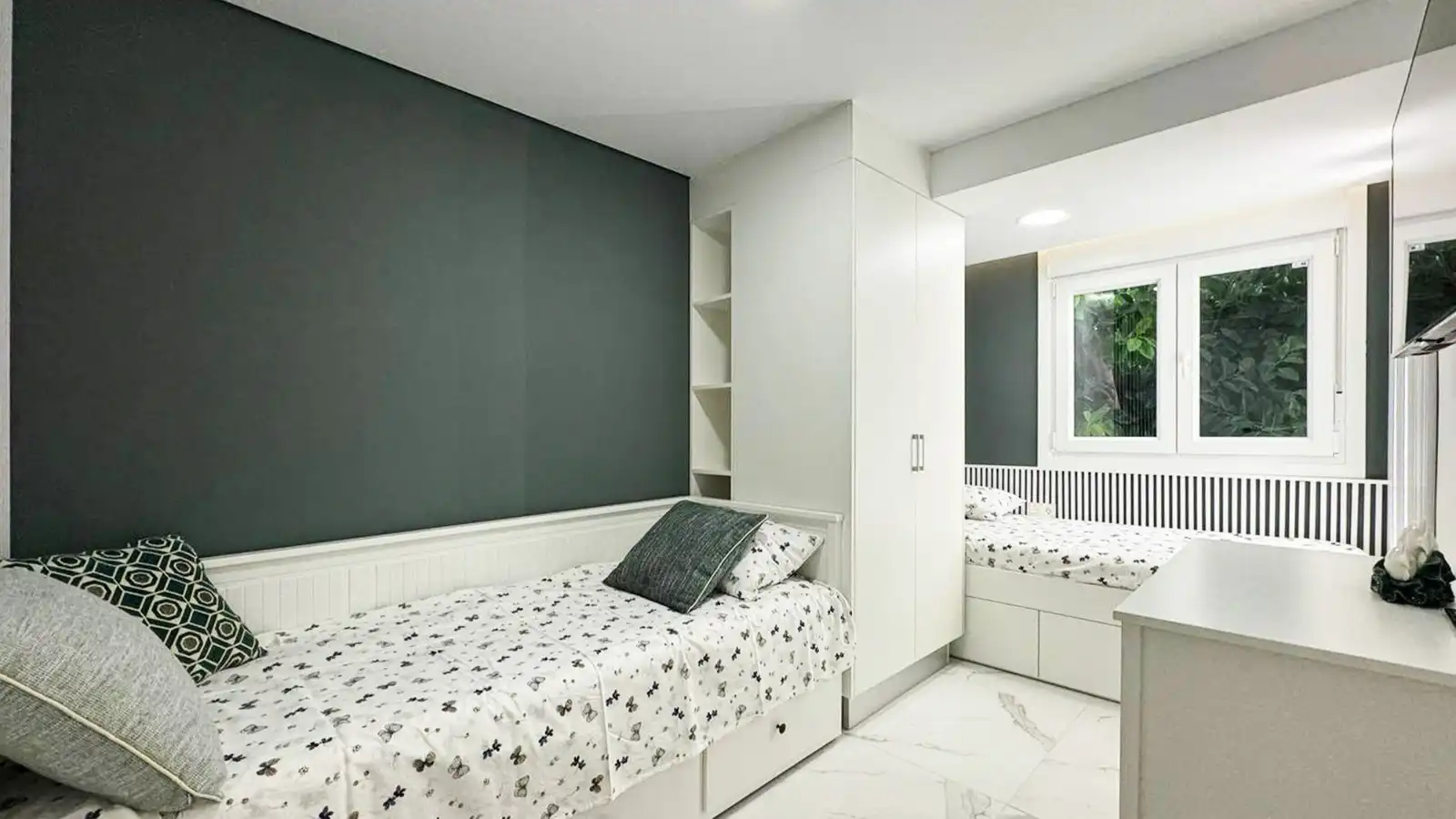 Habitación de Apartamento en venta en Elche / Elx con Aire acondicionado, Terraza y Amueblado