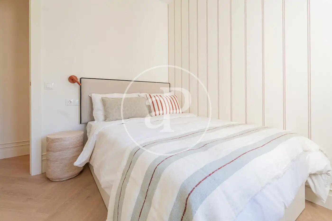 Bedroom of Attic for sale in Madrid  with Air Conditioner, Heating and Terrace