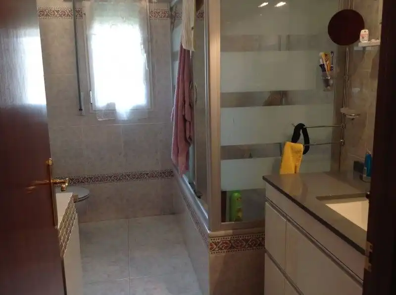 Baño de Casa o chalet en venta en Casalarreina con Jardín privado, Terraza y Piscina