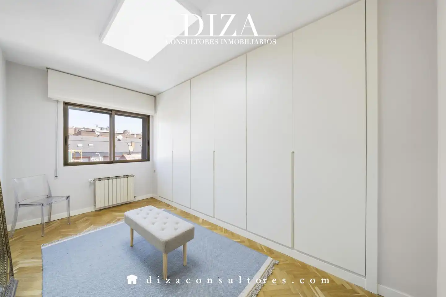 Bedroom of Houses for sale in Madrid  with Air Conditioner, Heating and Terrace