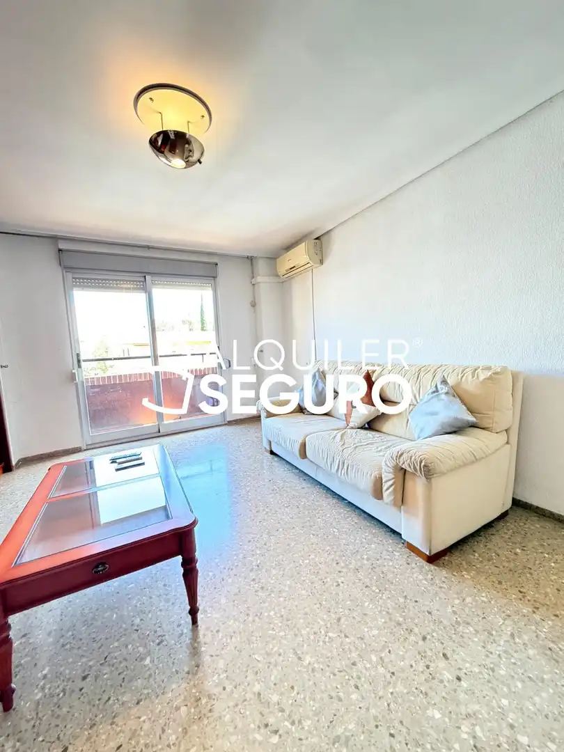 Sala de estar de Piso de alquiler en Vila-real con Aire acondicionado, Calefacción y Amueblado