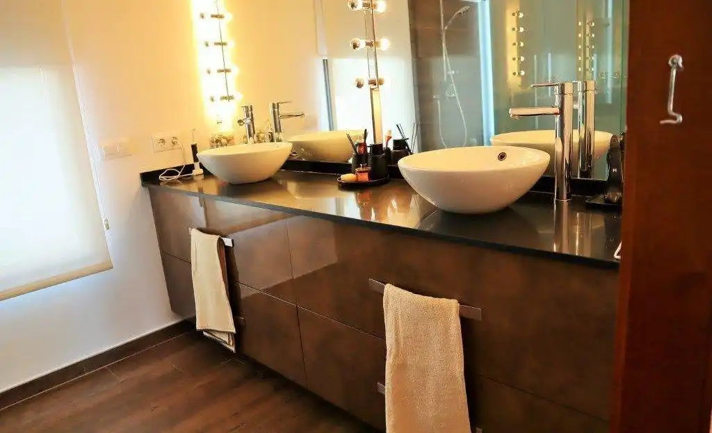 Bathroom of Houses for sale in Dénia  with Air Conditioner, Heating and Private garden