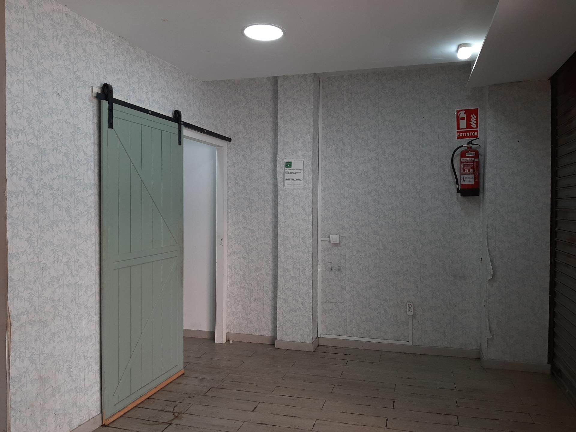 Premises to rent in  Sevilla Capital