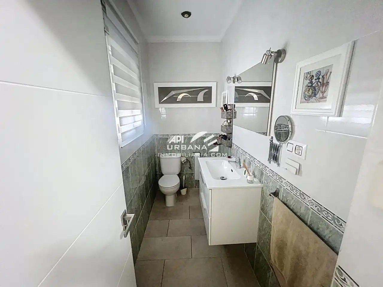 Houses for sale in Los Almendros, Jardin Lucena