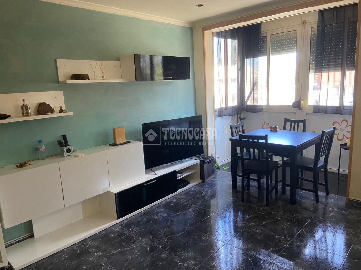 Living room of Flat for sale in Sant Adrià de Besòs  with Heating and Balcony