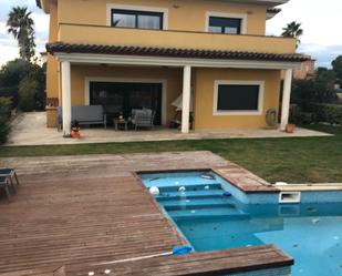 Piscina de Casa o xalet en venda en Reus amb Aire condicionat, Calefacció i Jardí privat