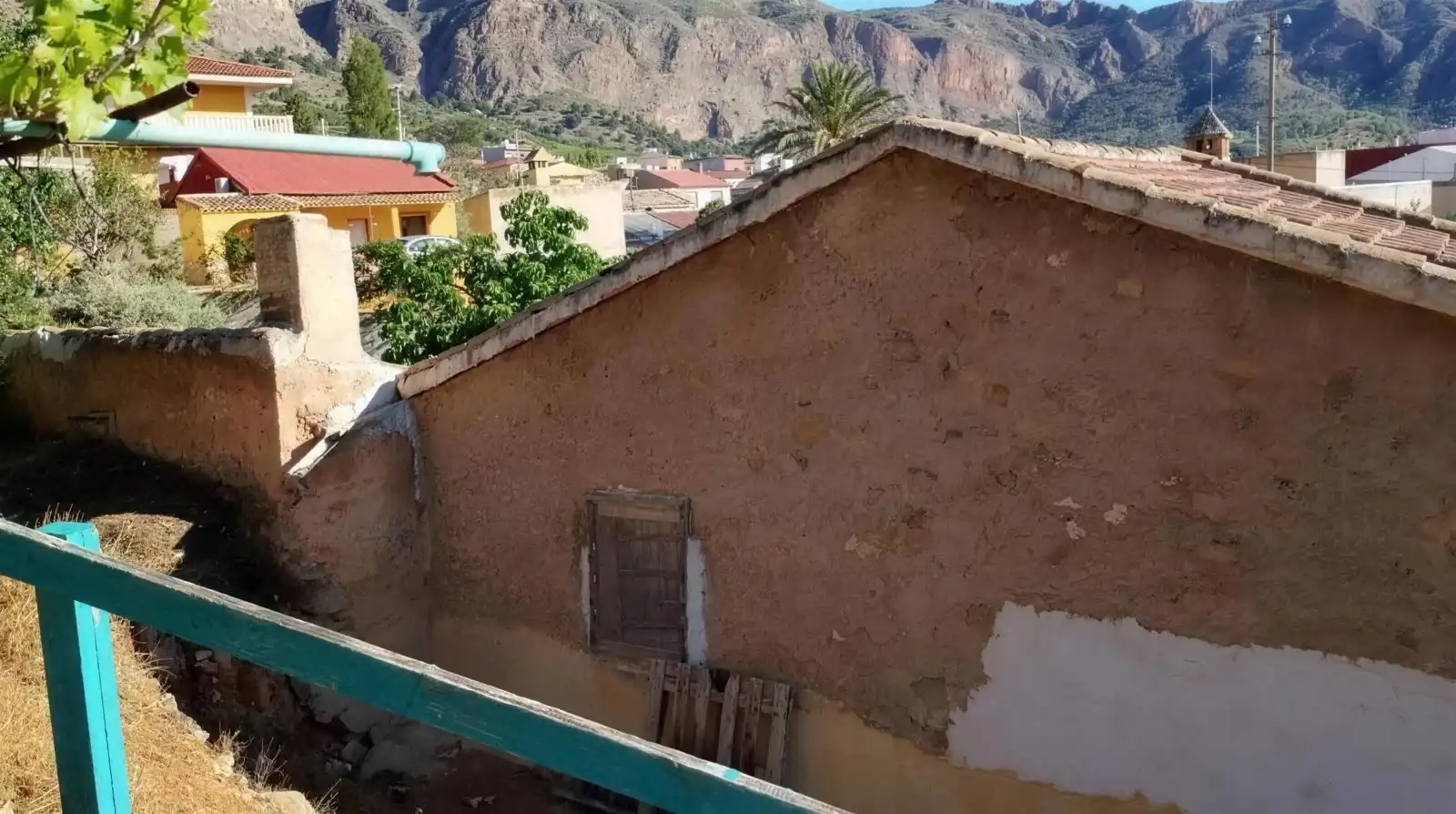 Vista exterior de Casa adosada en venta en Orihuela