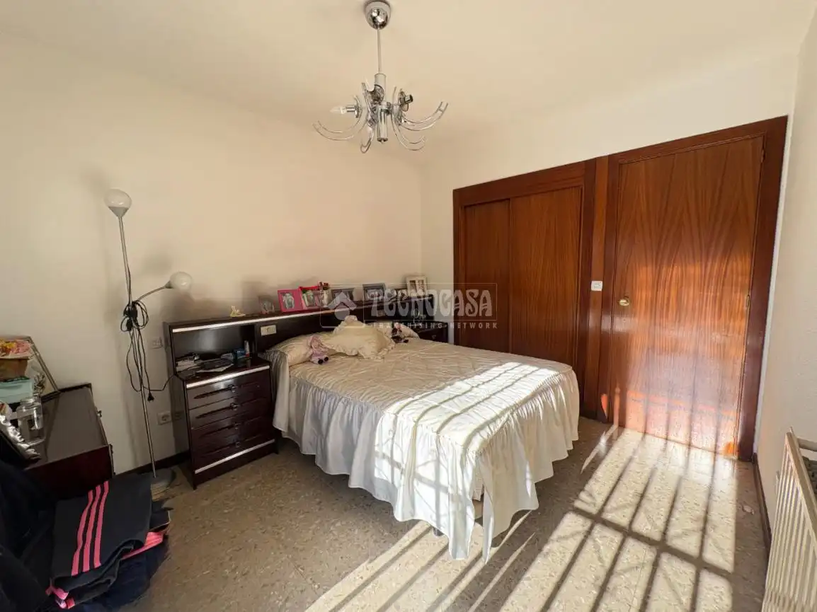 Dormitori de Casa adosada en venda en Getafe amb Aire condicionat i Terrassa