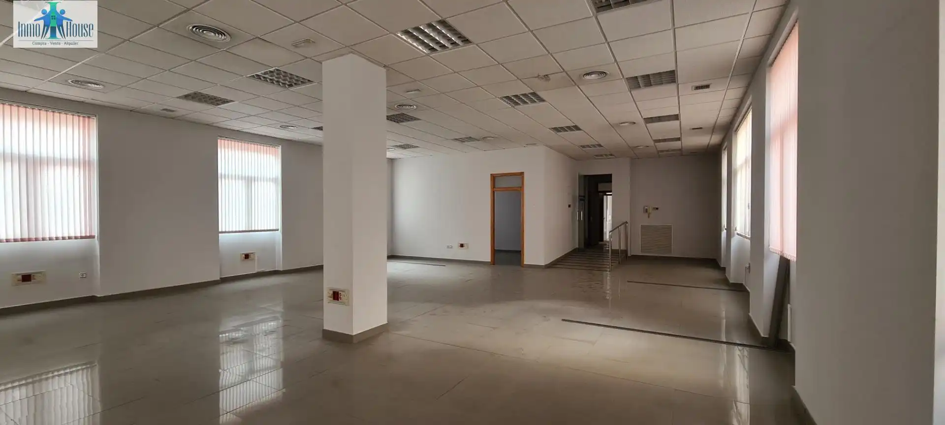 Gebäude zur Miete in Albacete