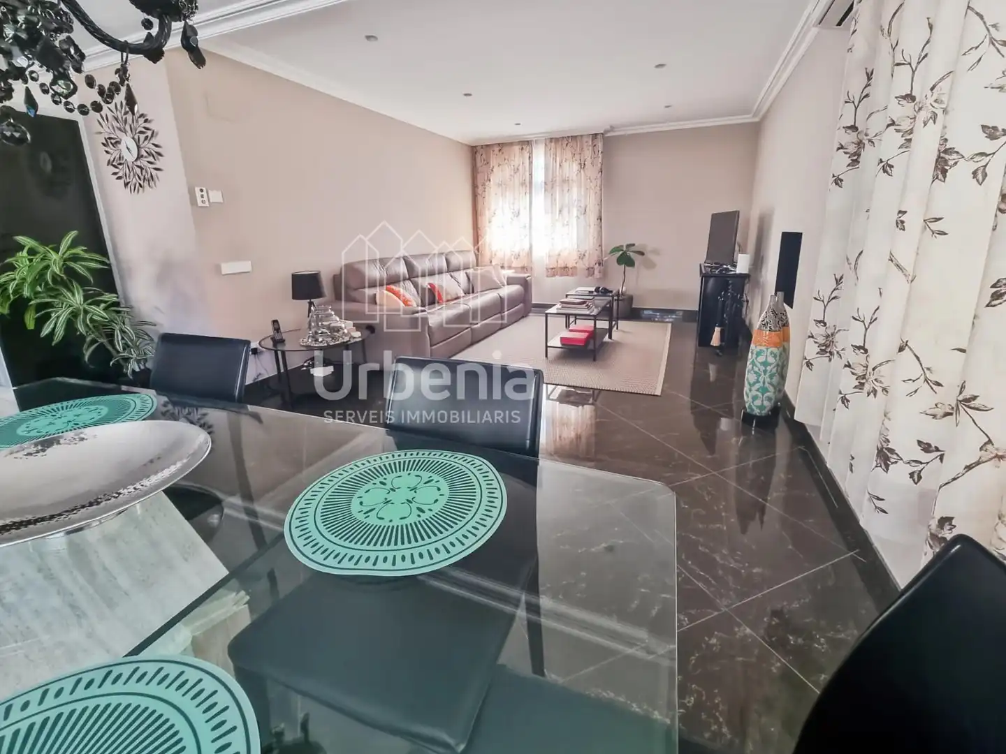 Living room of Houses for sale in Sant Andreu de Llavaneres  with Air Conditioner, Heating and Swimming Pool
