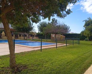 Piscina de Casa adosada en venda en Aspe amb Calefacció, Jardí privat i Terrassa