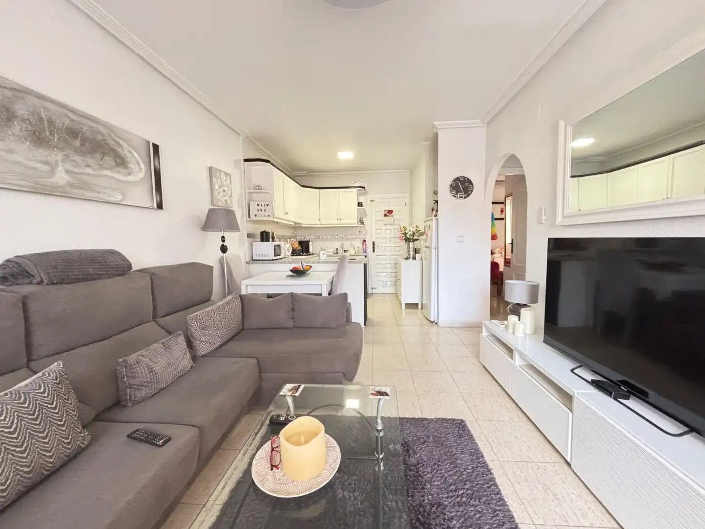 Sala d'estar de Apartament en venda en Orihuela amb Aire condicionat, Moblat i Internet