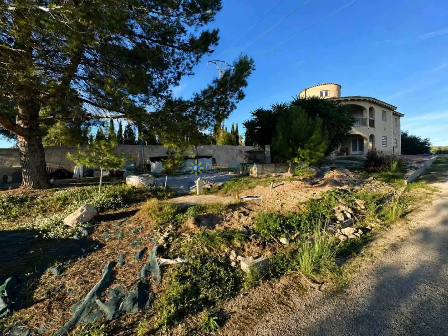 Außenansicht von Haus oder Chalet zum Verkauf in Benigànim mit Klimaanlage, Privatgarten und Terrasse