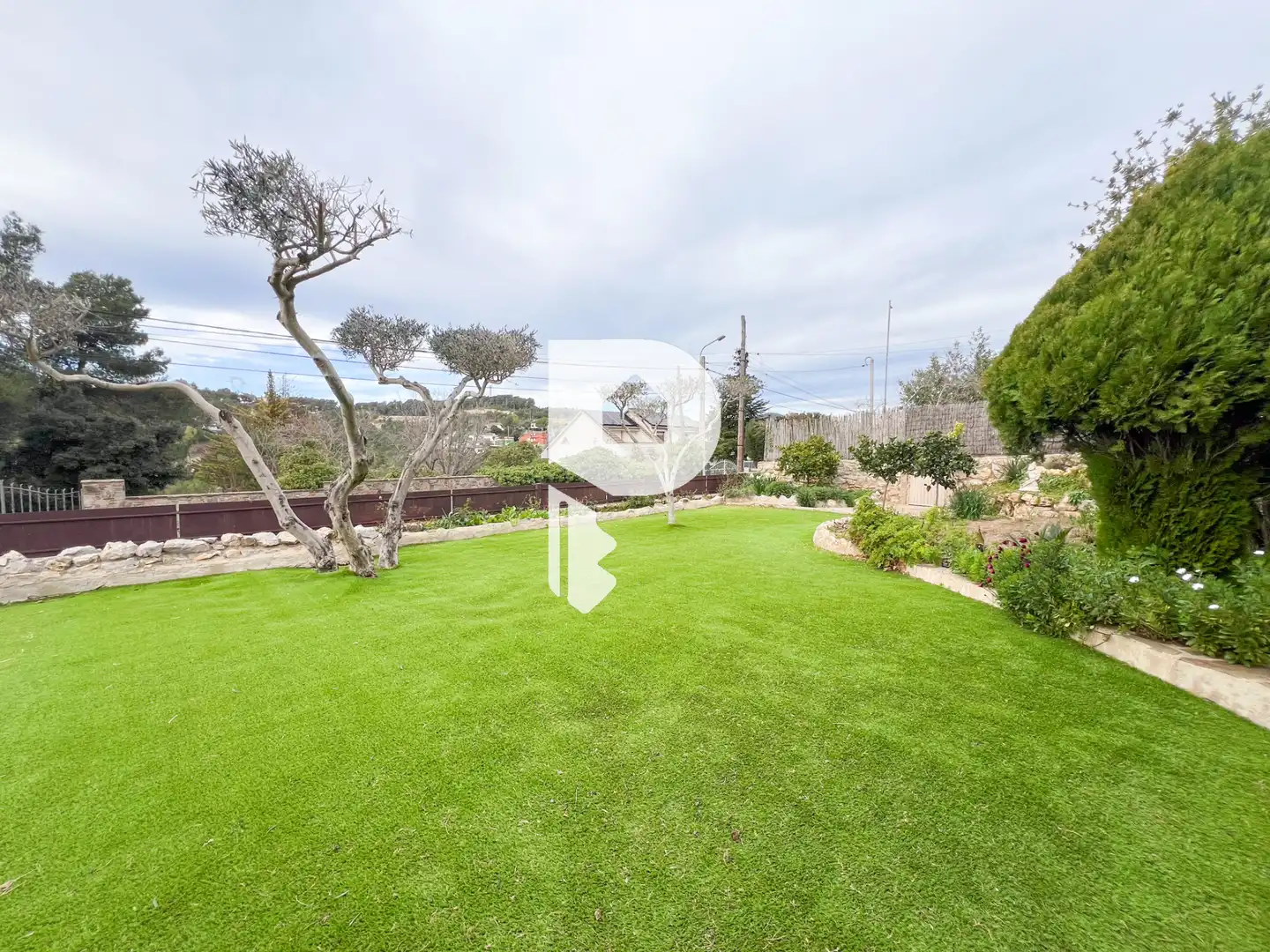 Jardí de Casa o xalet en venda en Vallirana amb Aire condicionat, Calefacció i Jardí privat