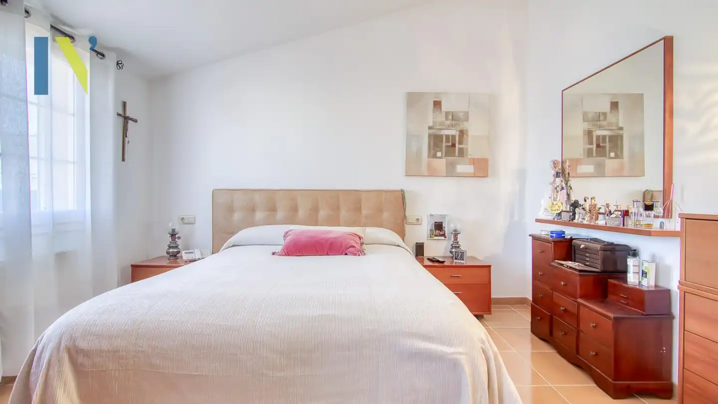 Bedroom of Detached homes for sale in Vilablareix  with Heating, Private garden and Swimming Pool