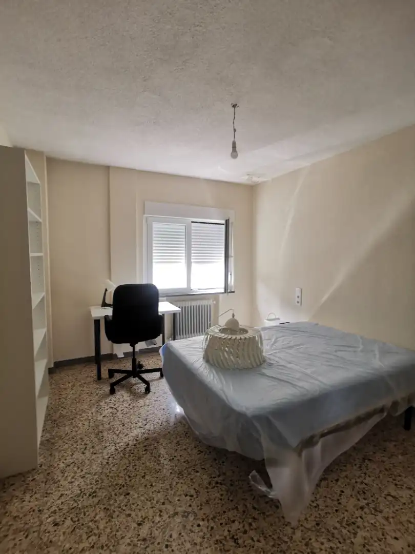 Bedroom of Flat for rent in Salamanca  with Heating, Furnished and Oven