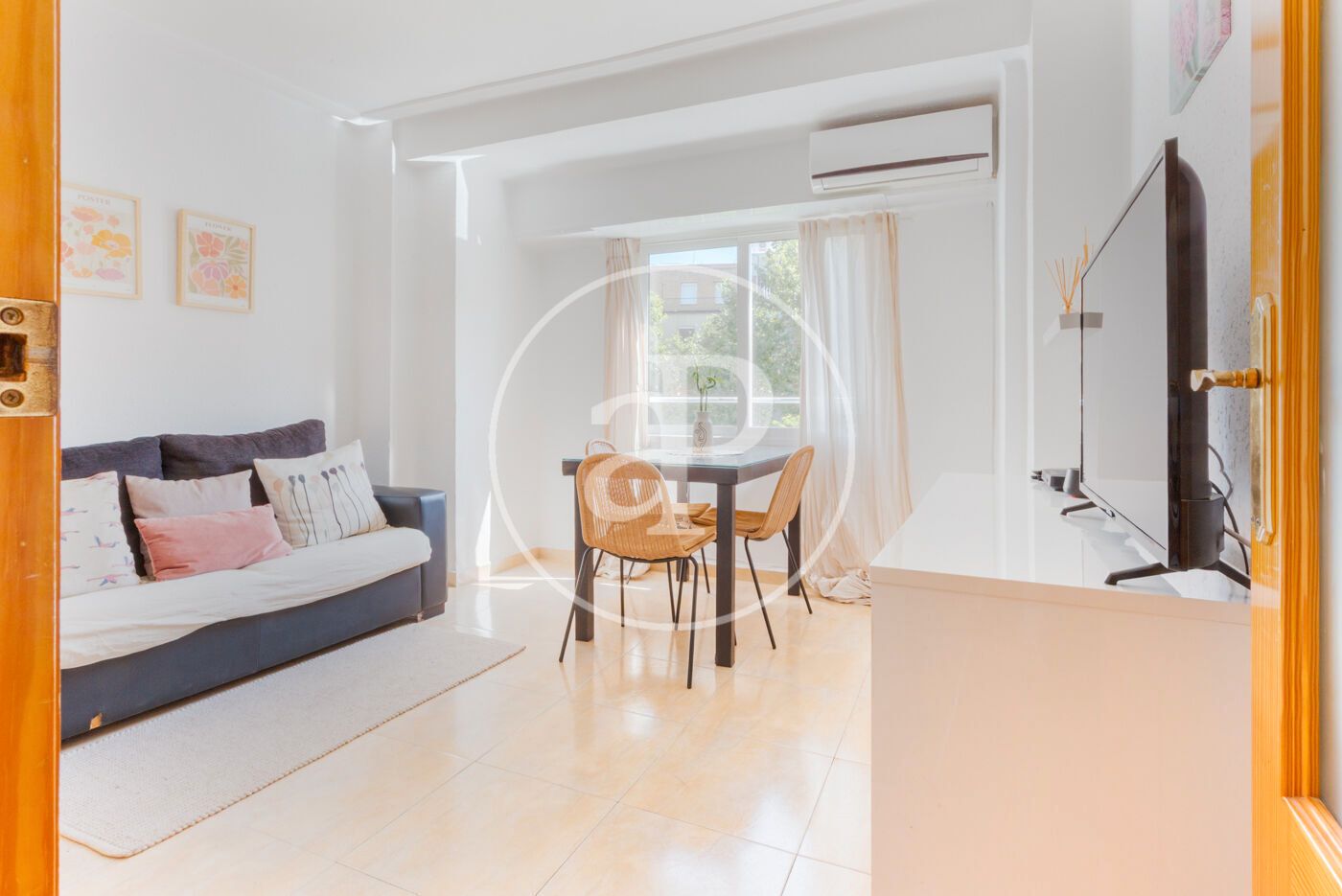 Exterior view of Flat to rent in  Valencia Capital  with Air Conditioner, Heating and Furnished