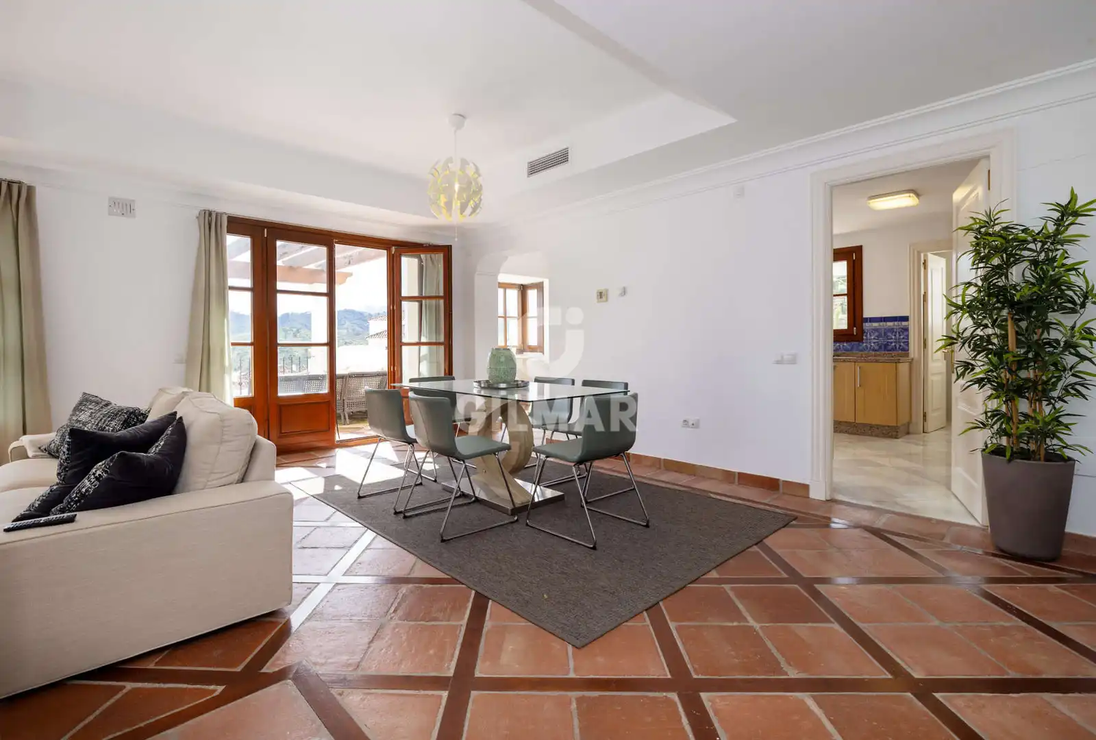 Comedor de Casa adosada en venta en Benahavís con Calefacción y Piscina