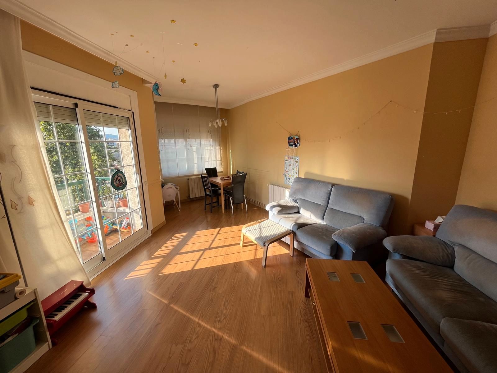 Sala d'estar de Pis en venda en Sant Adrià de Besòs amb Aire condicionat