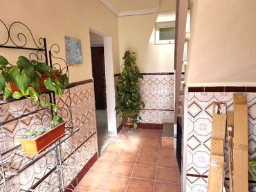 Terraced house with balcony for sale in Calle de los Fuente