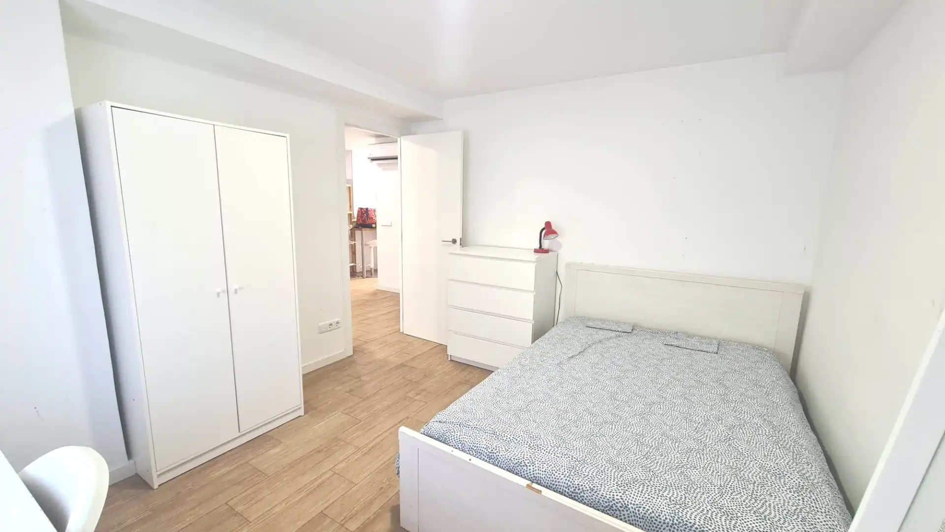Schlafzimmer von Wohnung zur Miete in Valencia mit Klimaanlage, Möbliert und Ofen