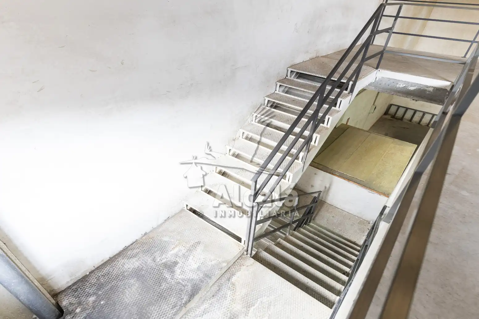 Industrial buildings for sale in Daganzo de Arriba, Madrid