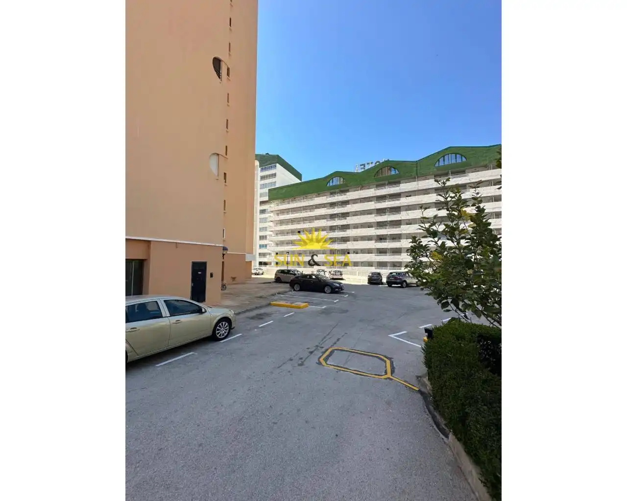 Parking de Piso de alquiler en Calpe / Calp con Aire acondicionado, Calefacción y Jardín privado
