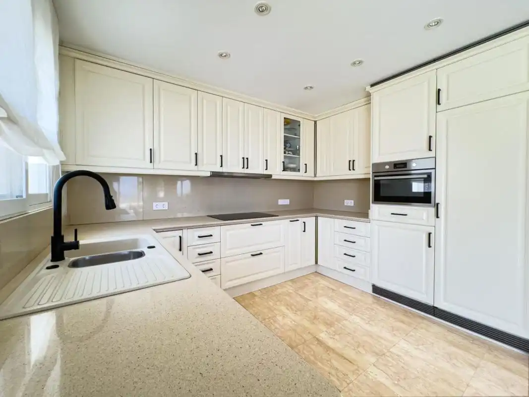 Cocina de Casa o chalet en venta en La Nucia con Aire acondicionado y Jardín privado
