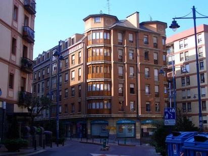 Vista exterior de Local en venda en Barakaldo 