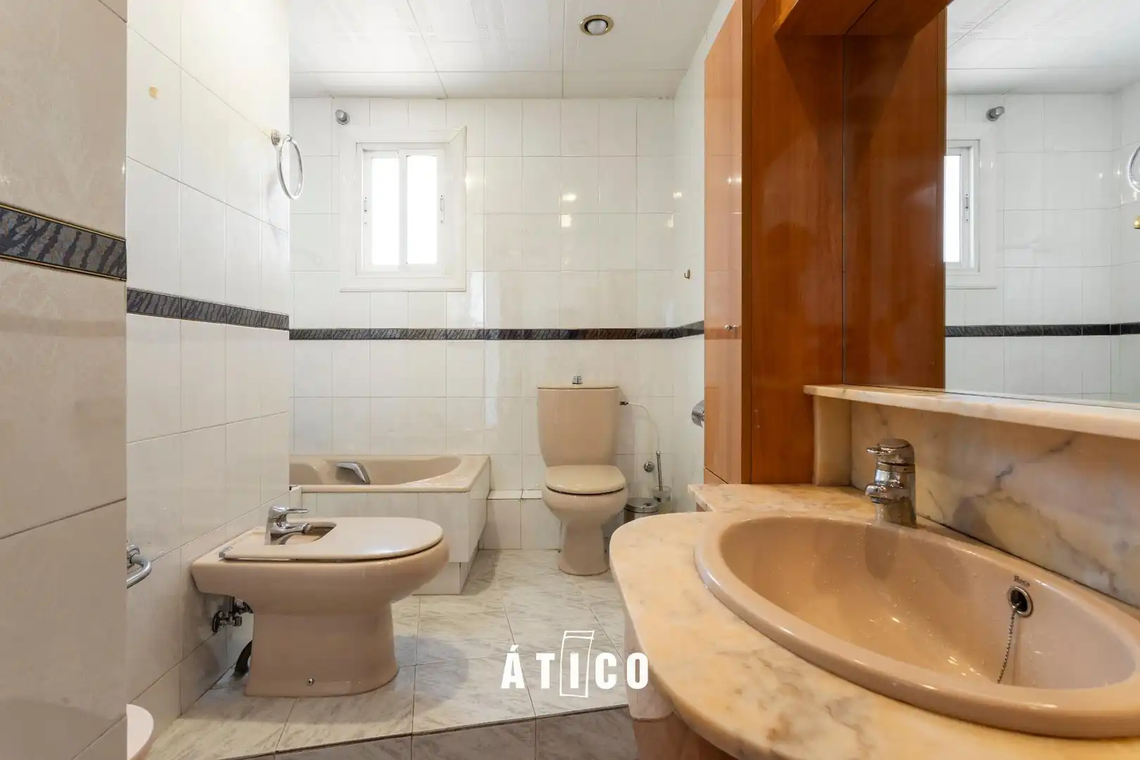 Baño de Ático en venta en Barcelona con Terraza
