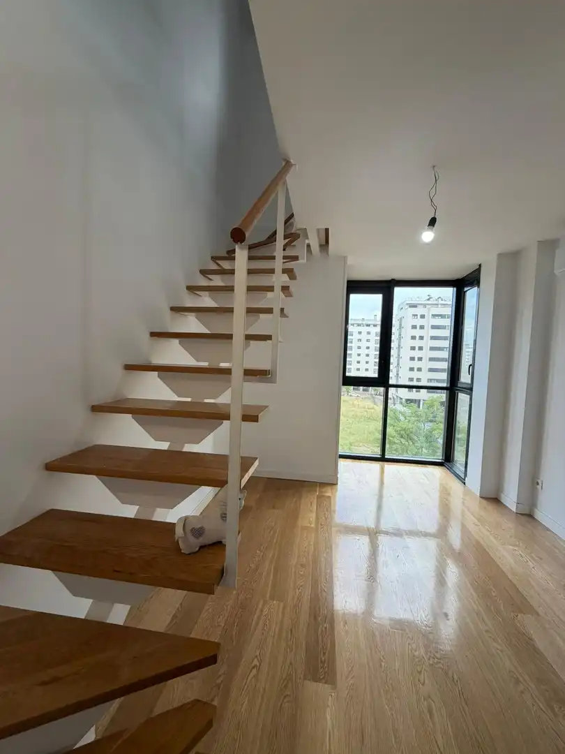 Terrassa de Dúplex de lloguer en  Madrid Capital amb Aire condicionat, Calefacció i Jardí privat