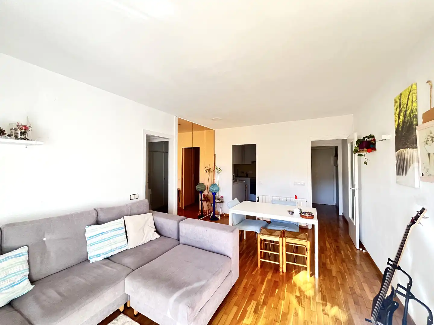 Sala de estar de Piso en venta en Santa Coloma de Cervelló con Calefacción, Parquet y Horno