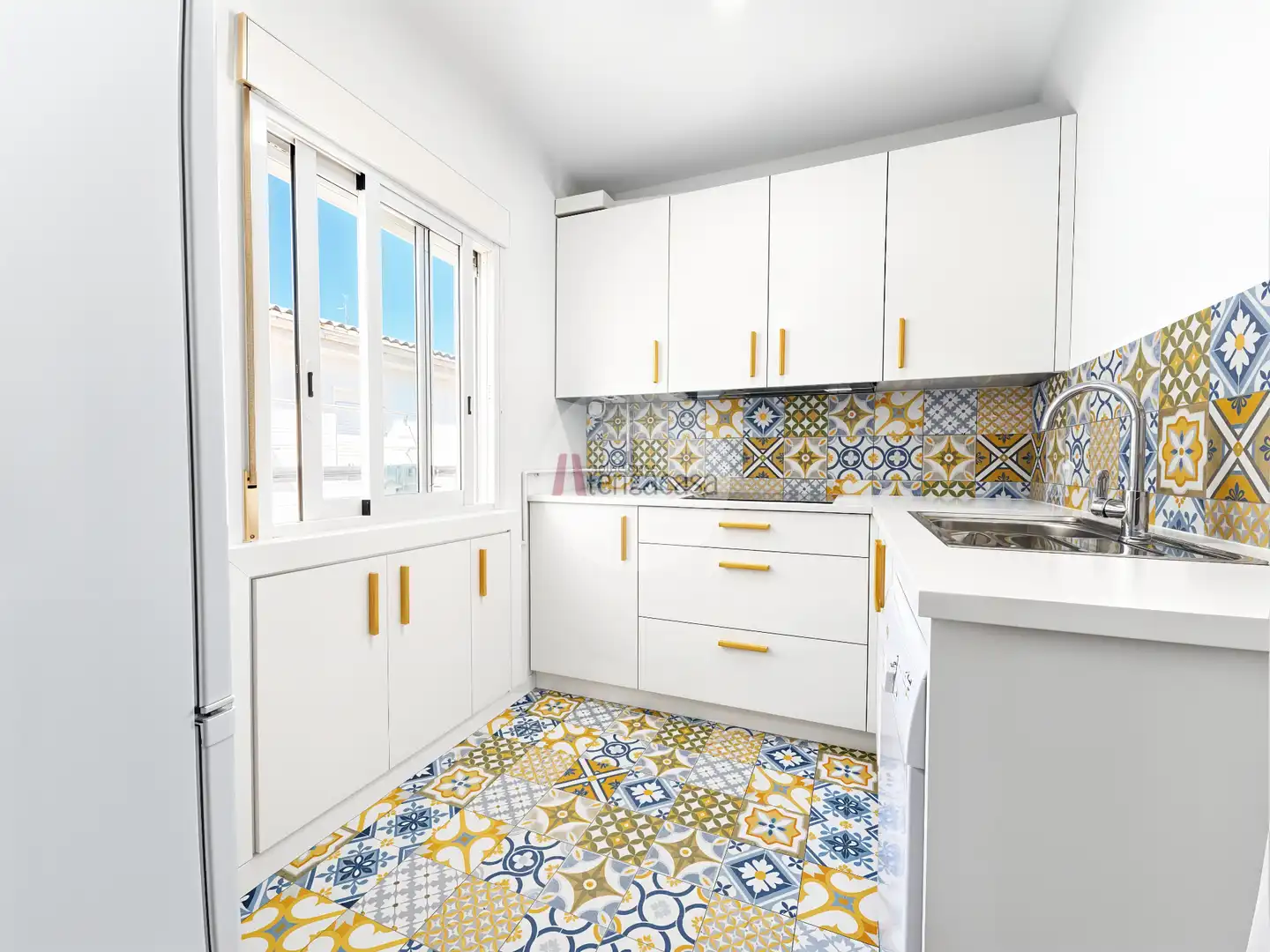 Kitchen of Flat for rent in Madrid  with Heating, Terrace and Washing machine