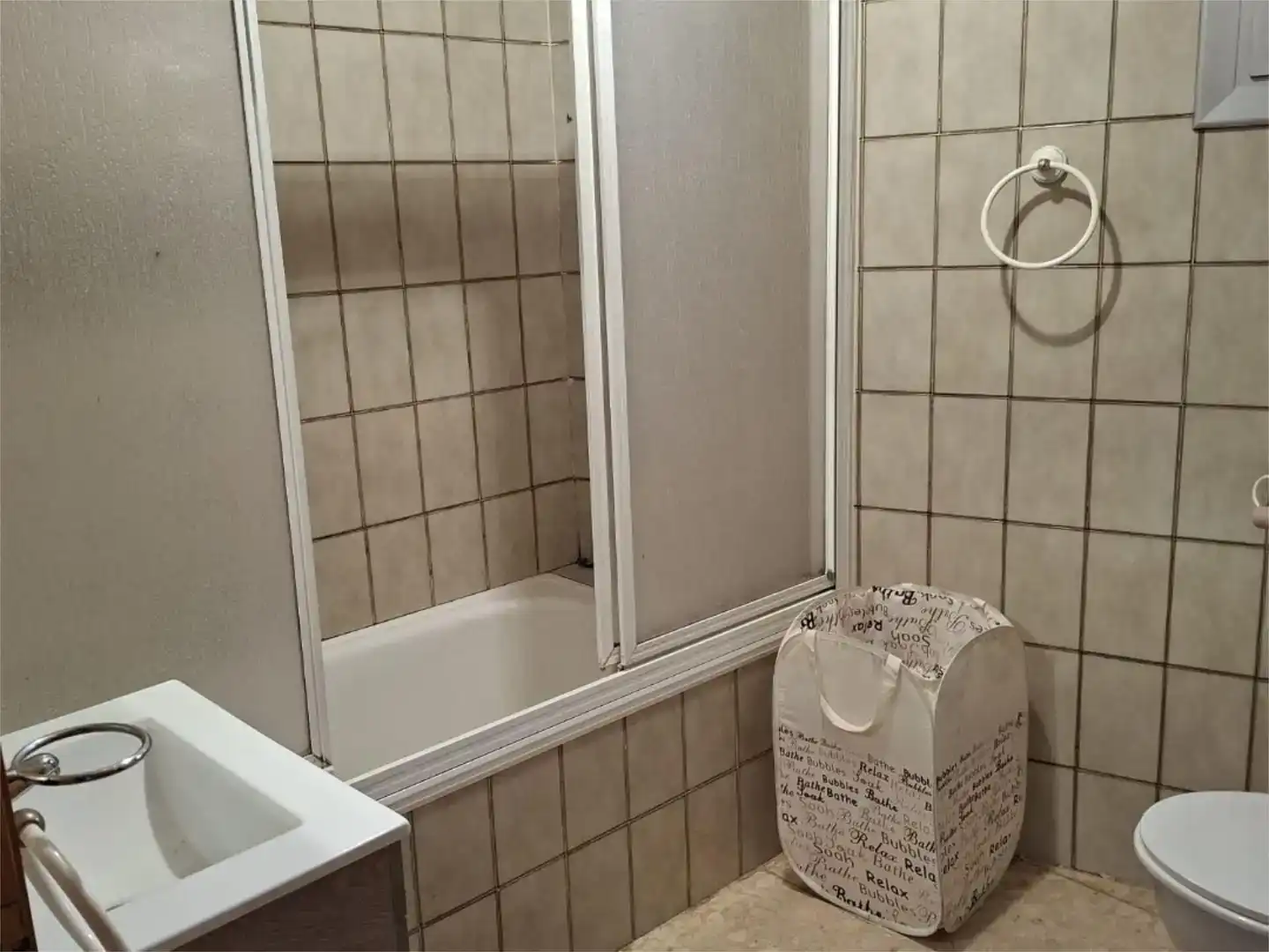 Bathroom of Flat for sale in Venta del Moro  with Private garden, Furnished and Balcony