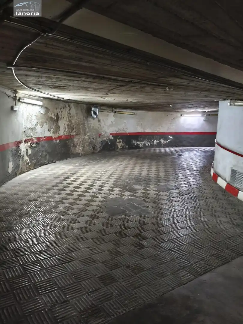 Garage zum Verkauf in Valencia