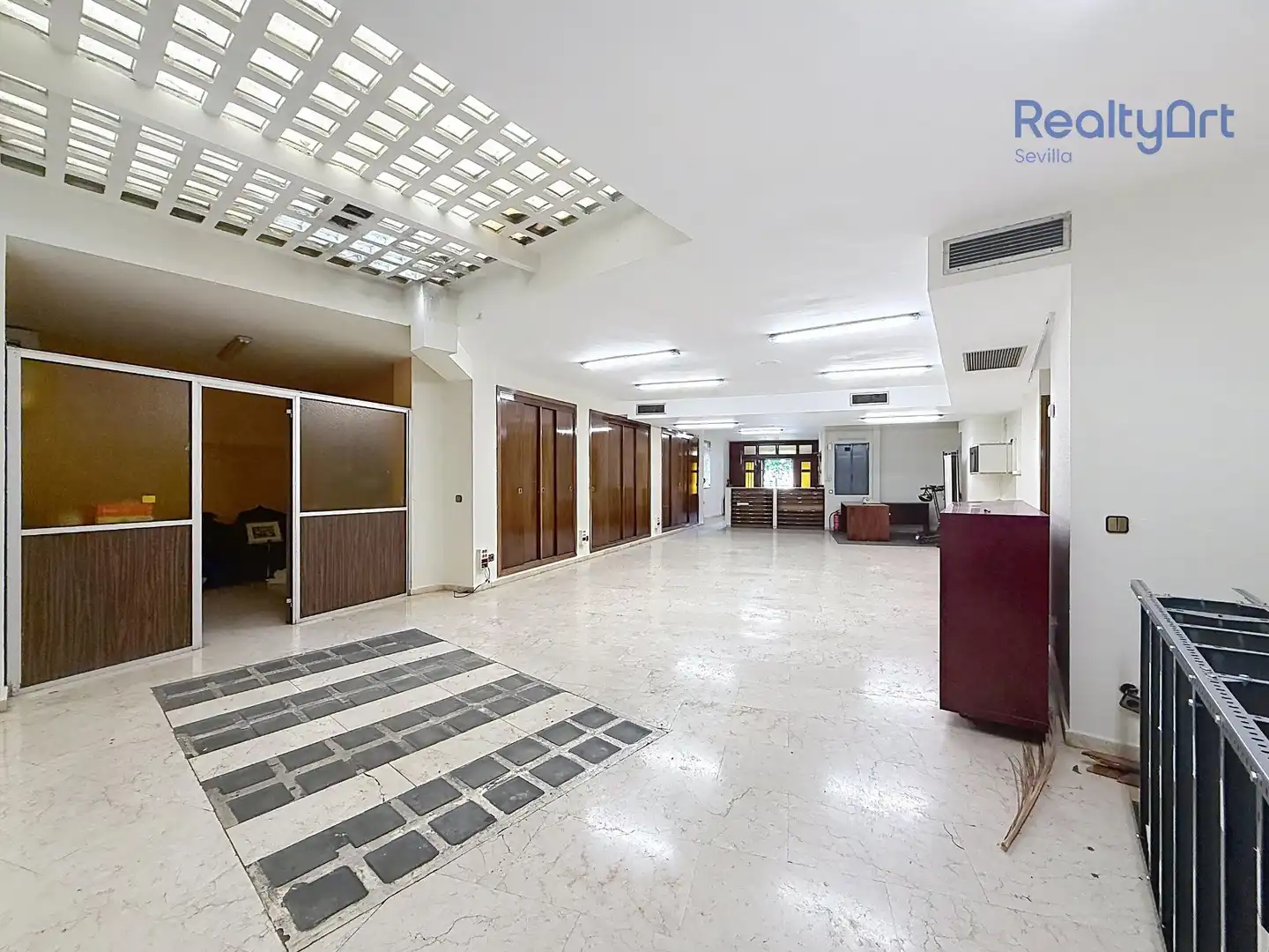 Office space with lift for sale in Triana, imagen 8
