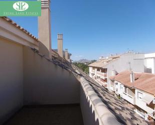 Vista exterior de Àtic en venda en Los Alcázares amb Terrassa i Balcó