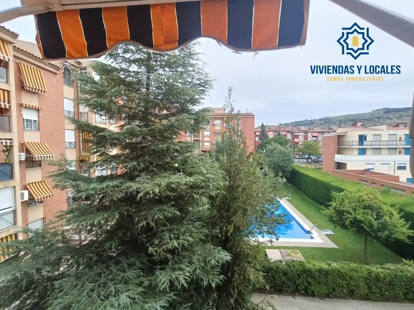 Vista exterior de Pis de lloguer en Granada amb Aire condicionat, Calefacció i Moblat