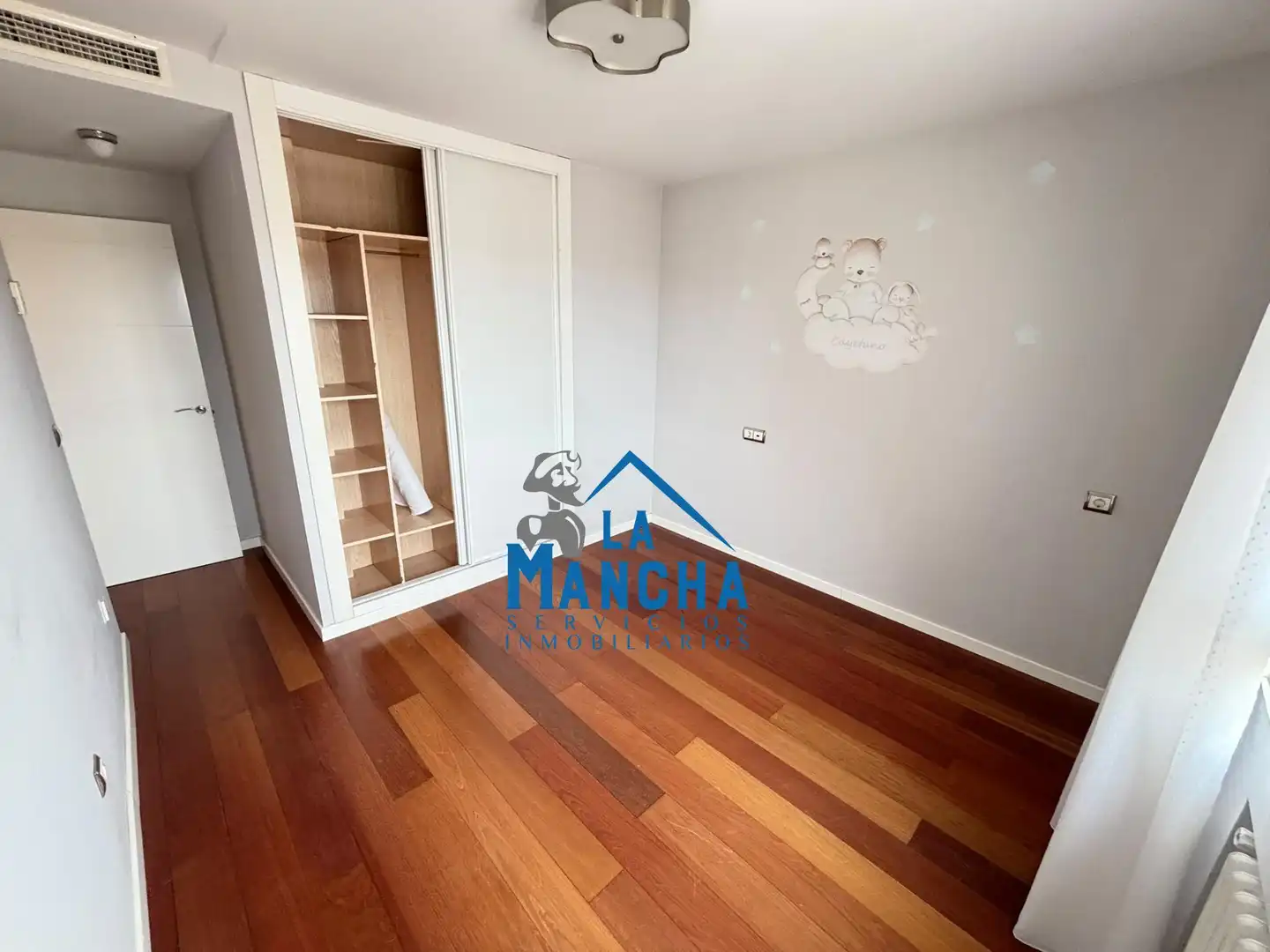 Habitación de Piso en venta en Carretas - Pajarita
