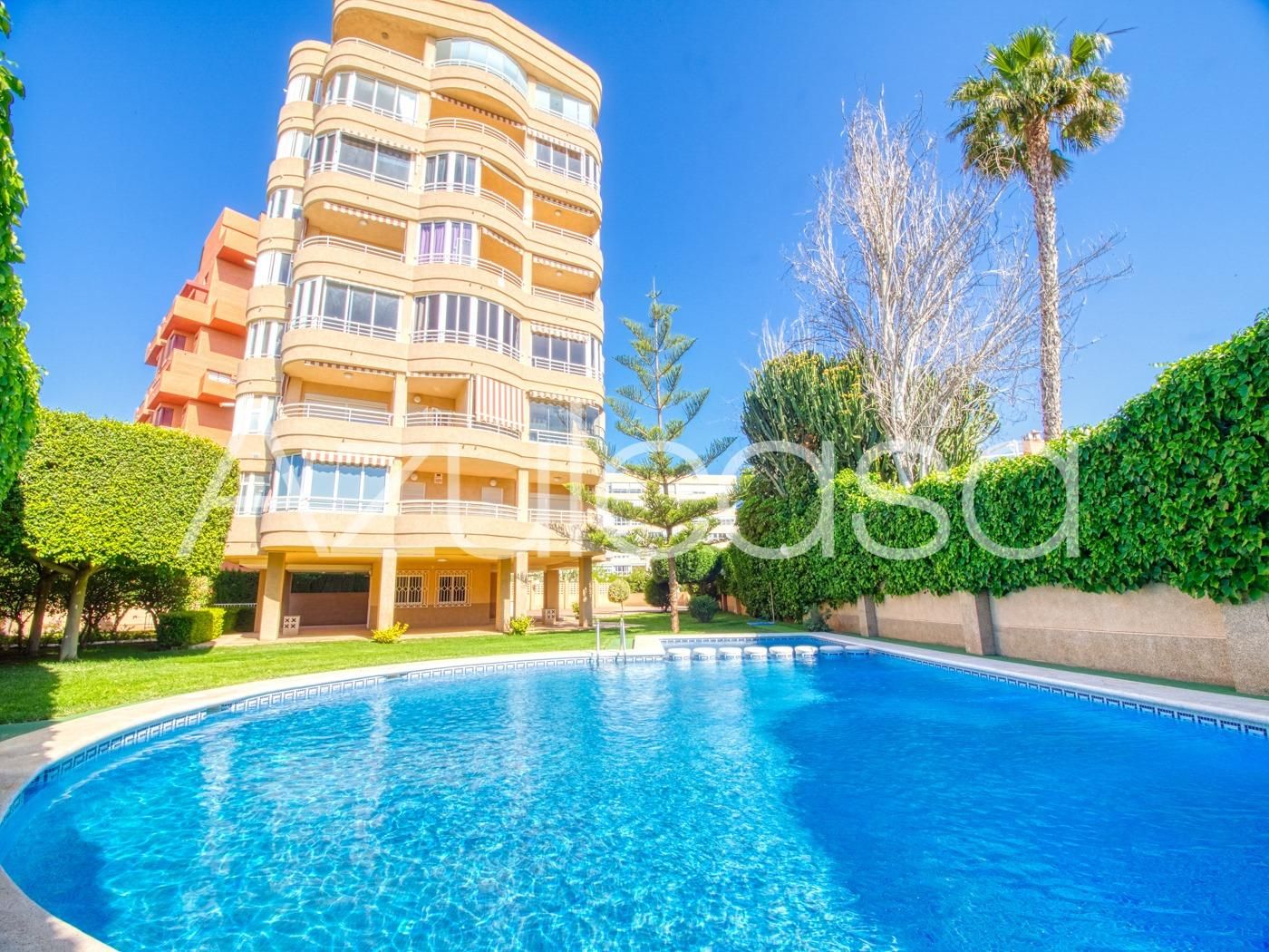 Swimming pool of Flat for sale in Alicante / Alacant  with Air Conditioner, Storage room and Furnished
