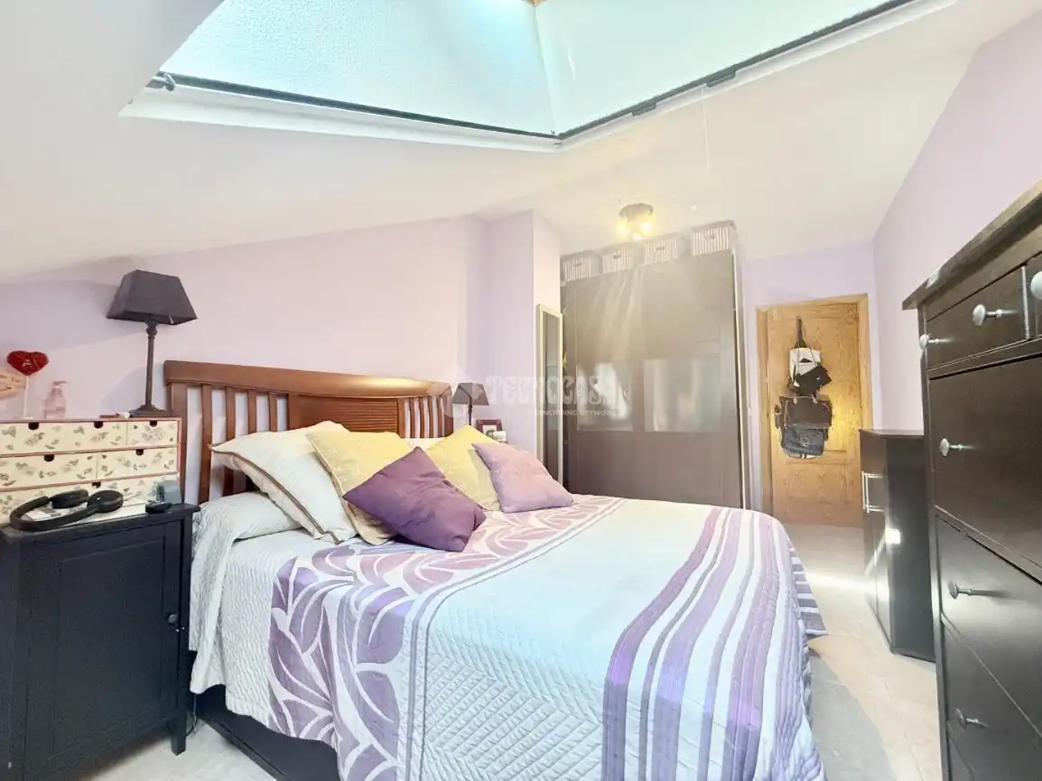 Bedroom of Flat for sale in Alovera  with Air Conditioner, Furnished and Balcony