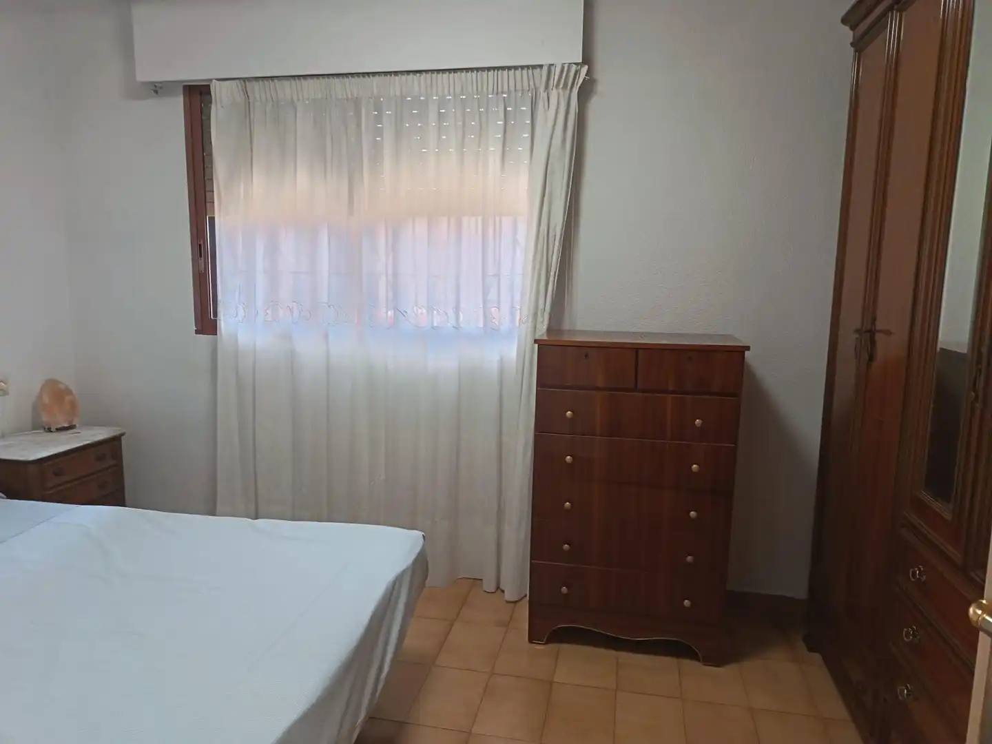 Schlafzimmer von Wohnung zur Miete in Alicante / Alacant mit Klimaanlage, Terrasse und Möbliert