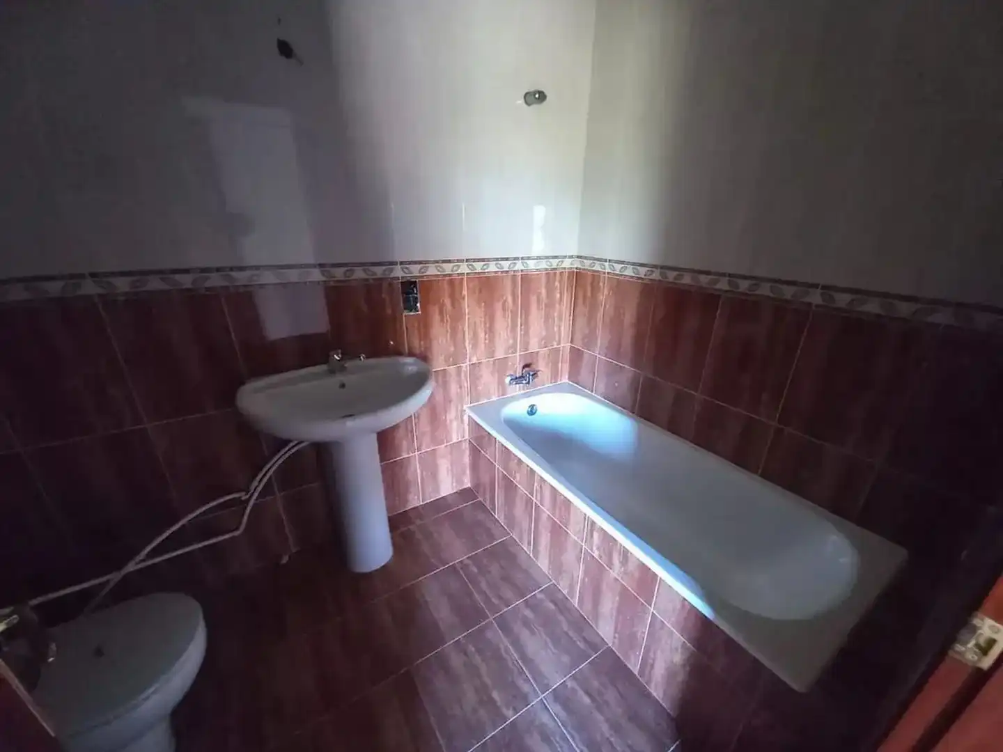 Bathroom of Flat for sale in Arjonilla  with Balcony