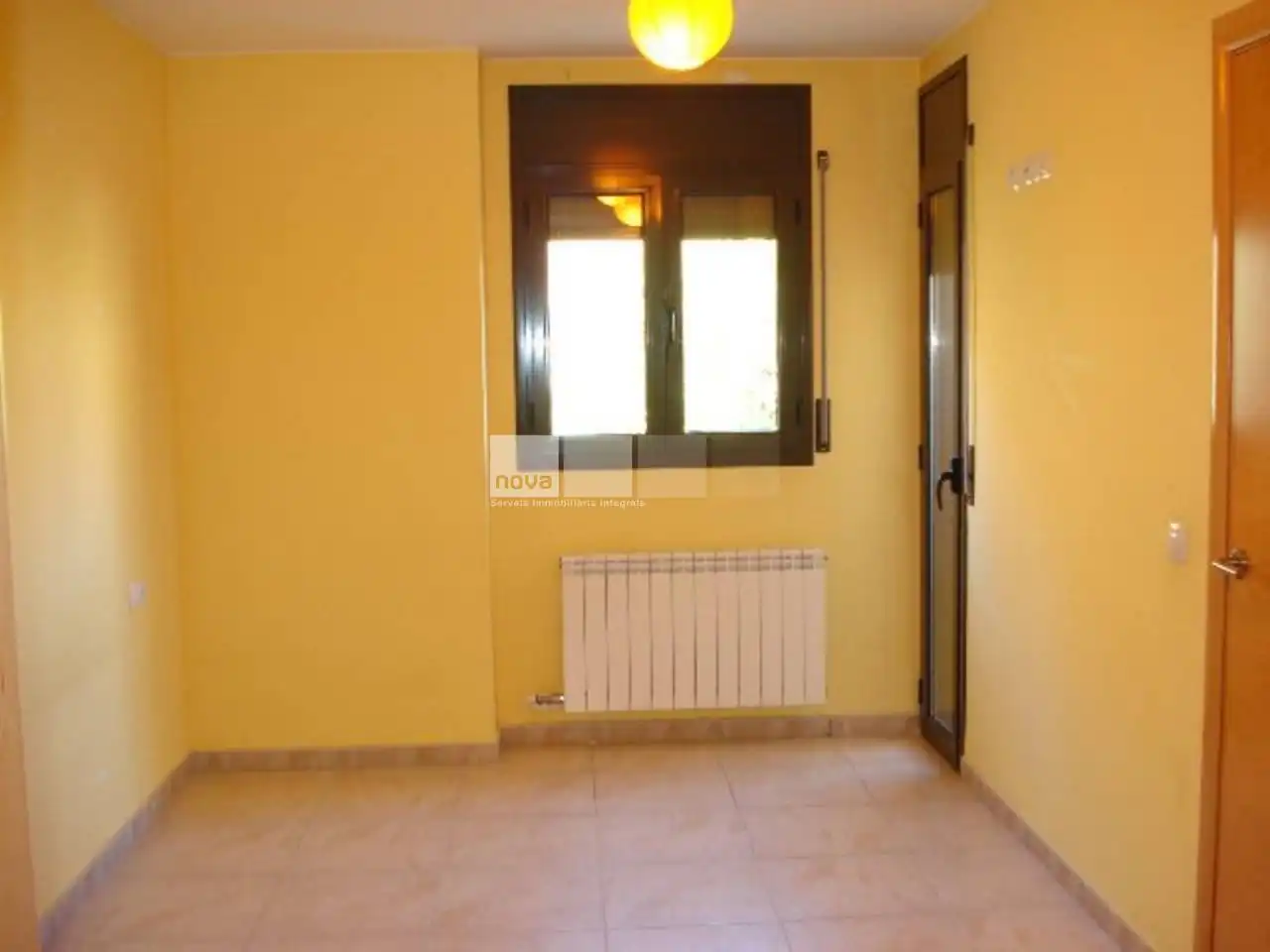 Habitación de Piso en venta en Tona con Calefacción y Balcón