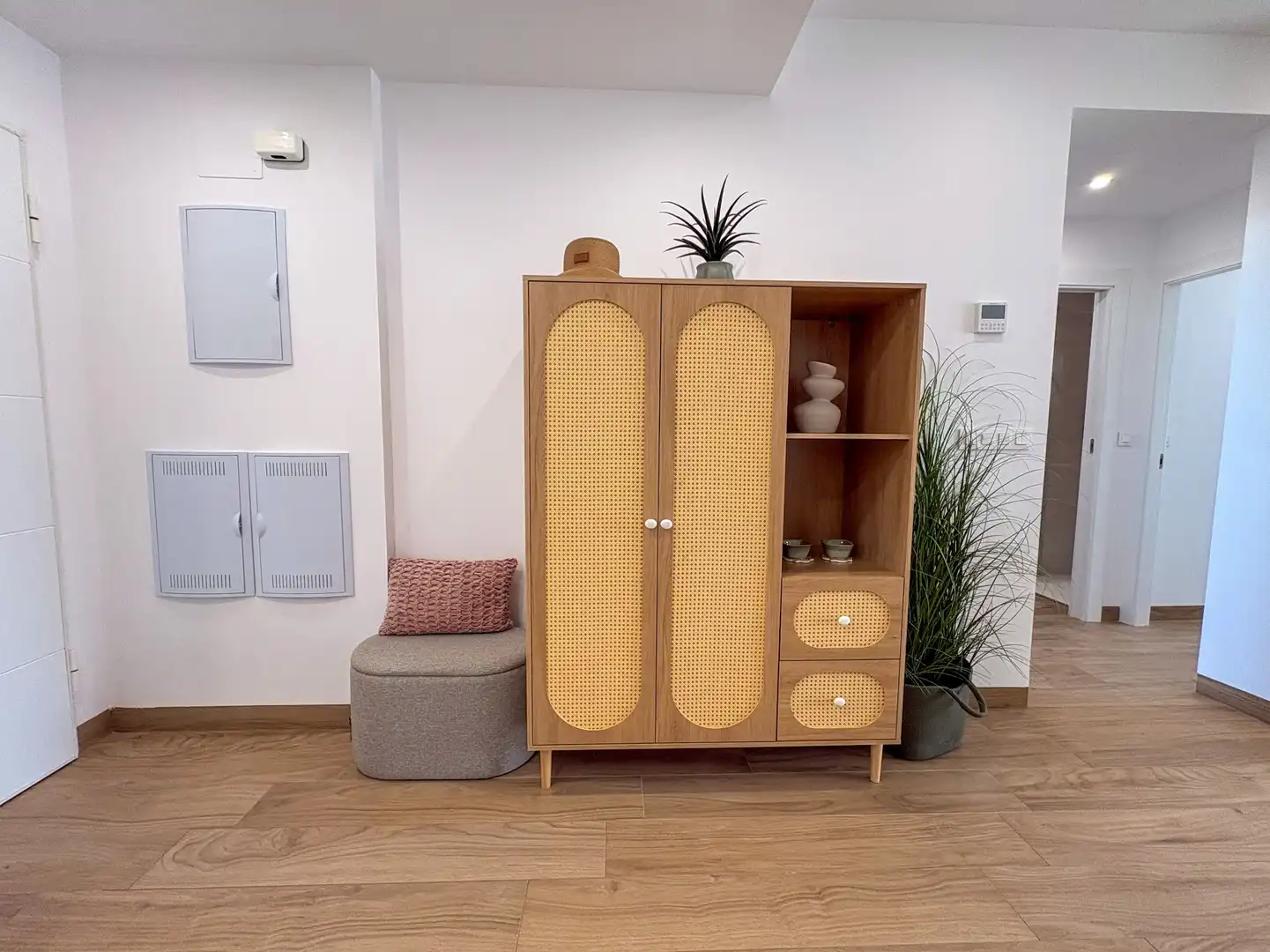 Habitación de Piso de alquiler en Torrevieja con Aire acondicionado, Calefacción y Jardín privado